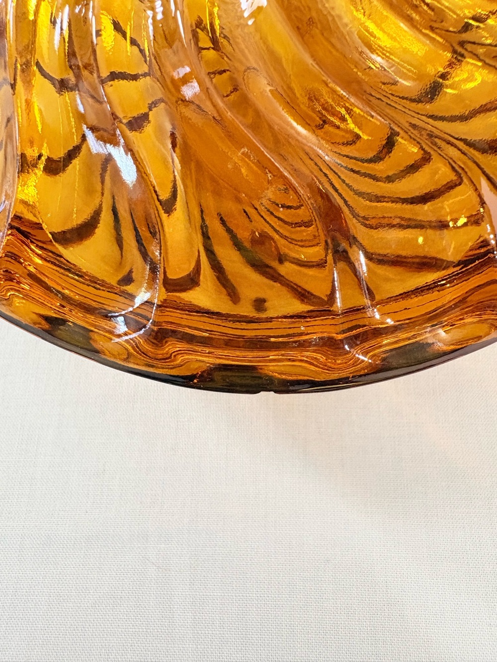Vintage Nadir Figueiredo Amber Glass Lidded Candy Dish - Picture 12 of 13